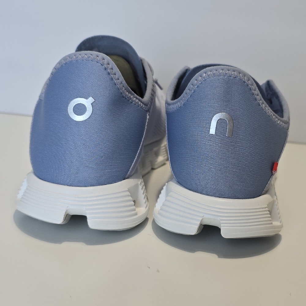 On Running Cloud 5 Coast Women's Shoes in Heather Chambray Size 8.5 - Picture 5 of 10